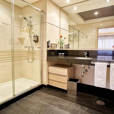 Aparthotel Washington Parquesol &